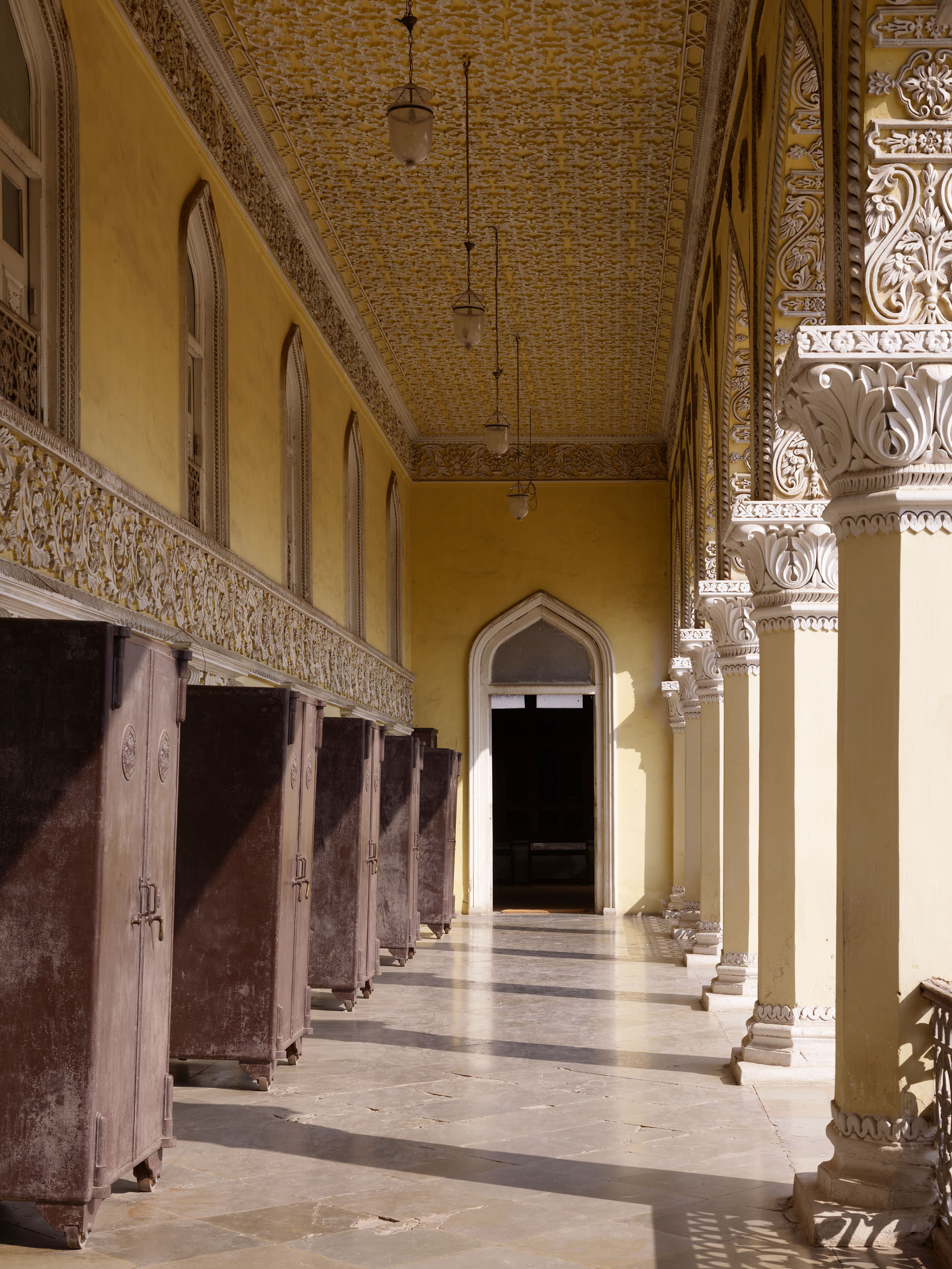 E11318 AP45 026387 j2560